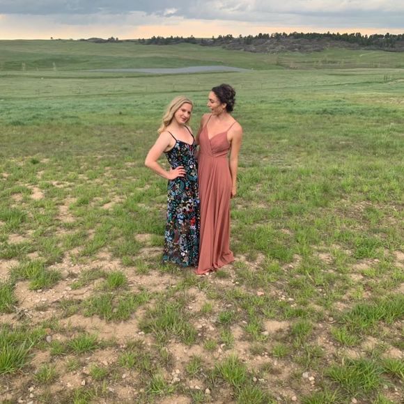 Meet your Posher, Lauren - Picture 1 of 1